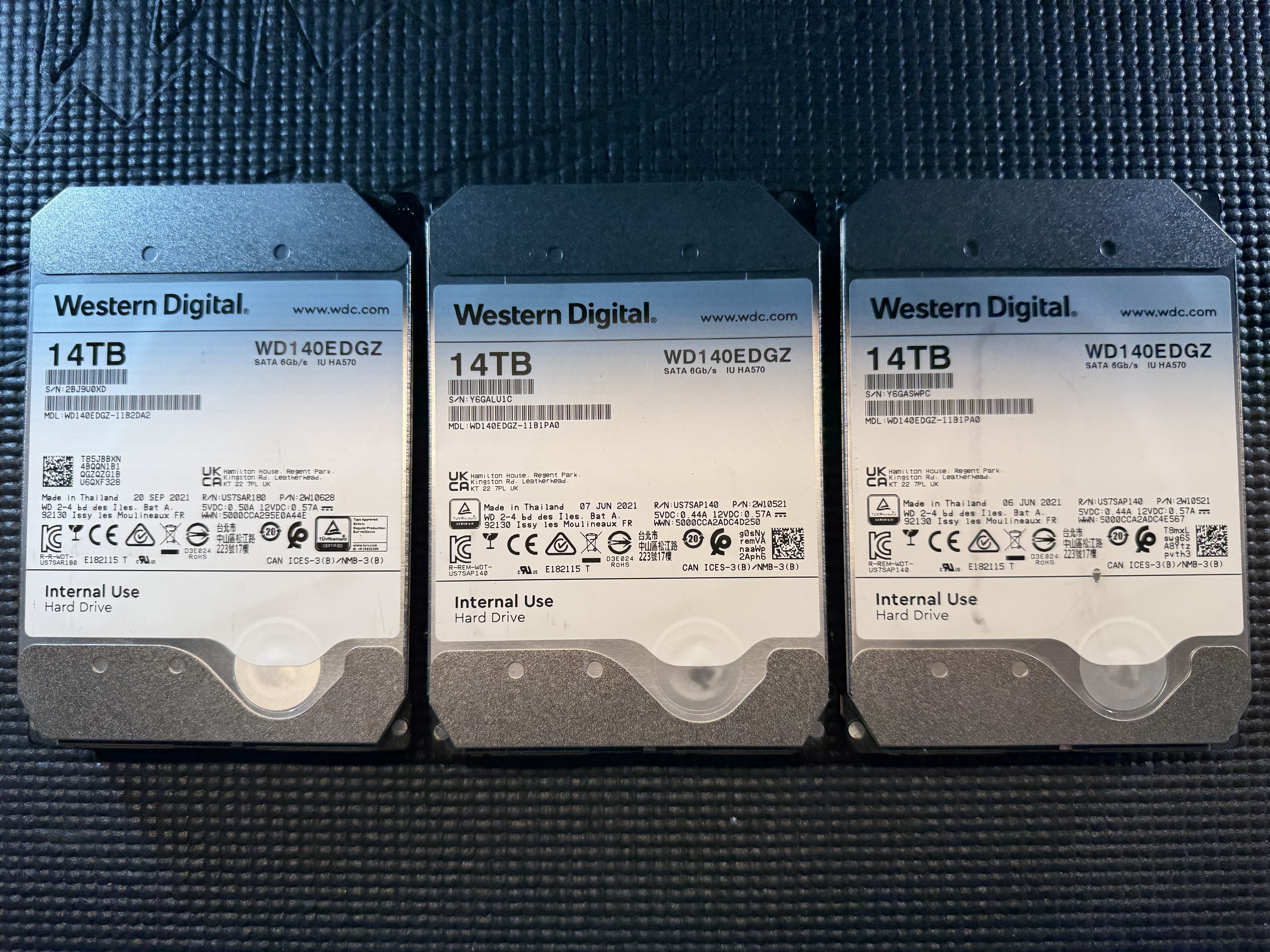 3 x 14TB (42TB total) Western Digital WD140EDGZ SATA hard drive lot