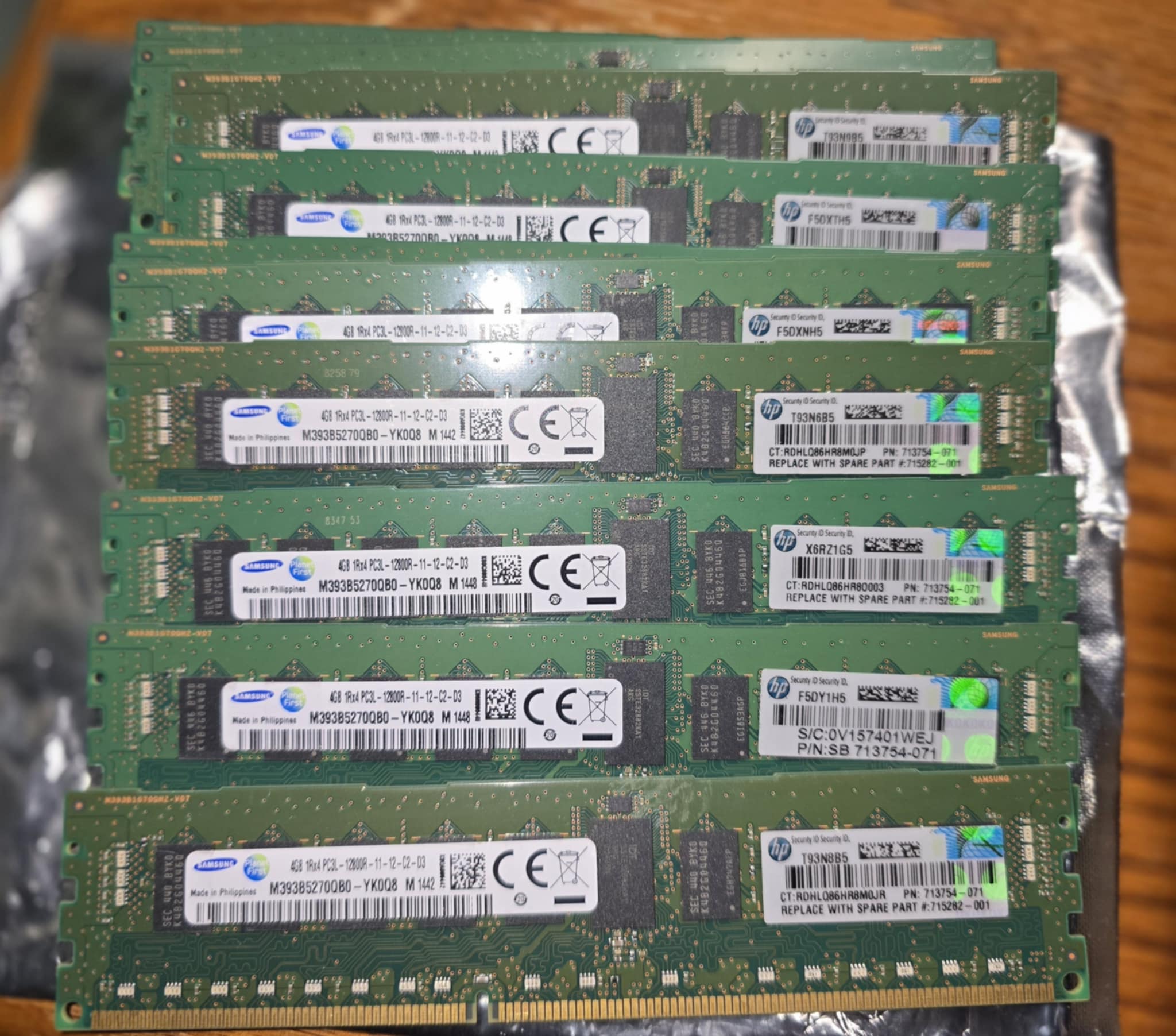 SAMSUNG 4GB 1RX4 PC3-128900R 11-12-C2-D3 HP Server Memory